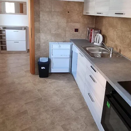Apartmani Sunce I More Premantura Exteriör bild