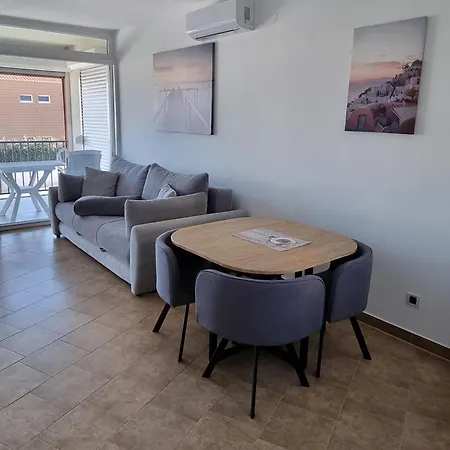 Apartmani Sunce I More Premantura Exteriör bild
